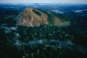 加蓬谦蒂尔港机场三字代码(POG),谦蒂尔港机场(Port Gentil Airport)四字码,加蓬机场三字码查询